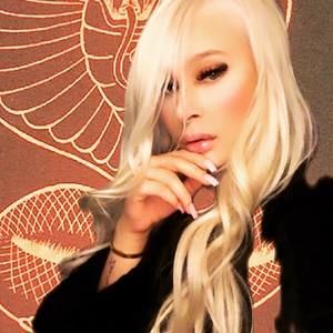 Meet your Posher, Liz